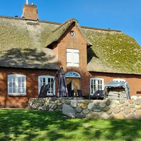 Semesterbostad Thatched Near The North Sea Dagebüll