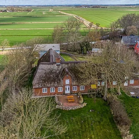 Thatched Near The North Sea Semesterbostad Dagebüll